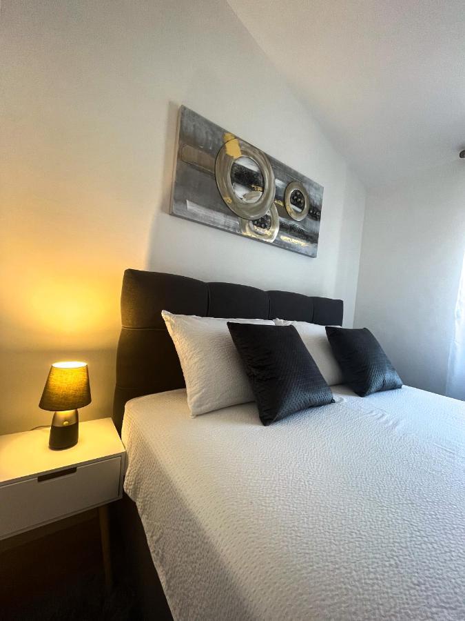 מדולין Apartment Loly מראה חיצוני תמונה