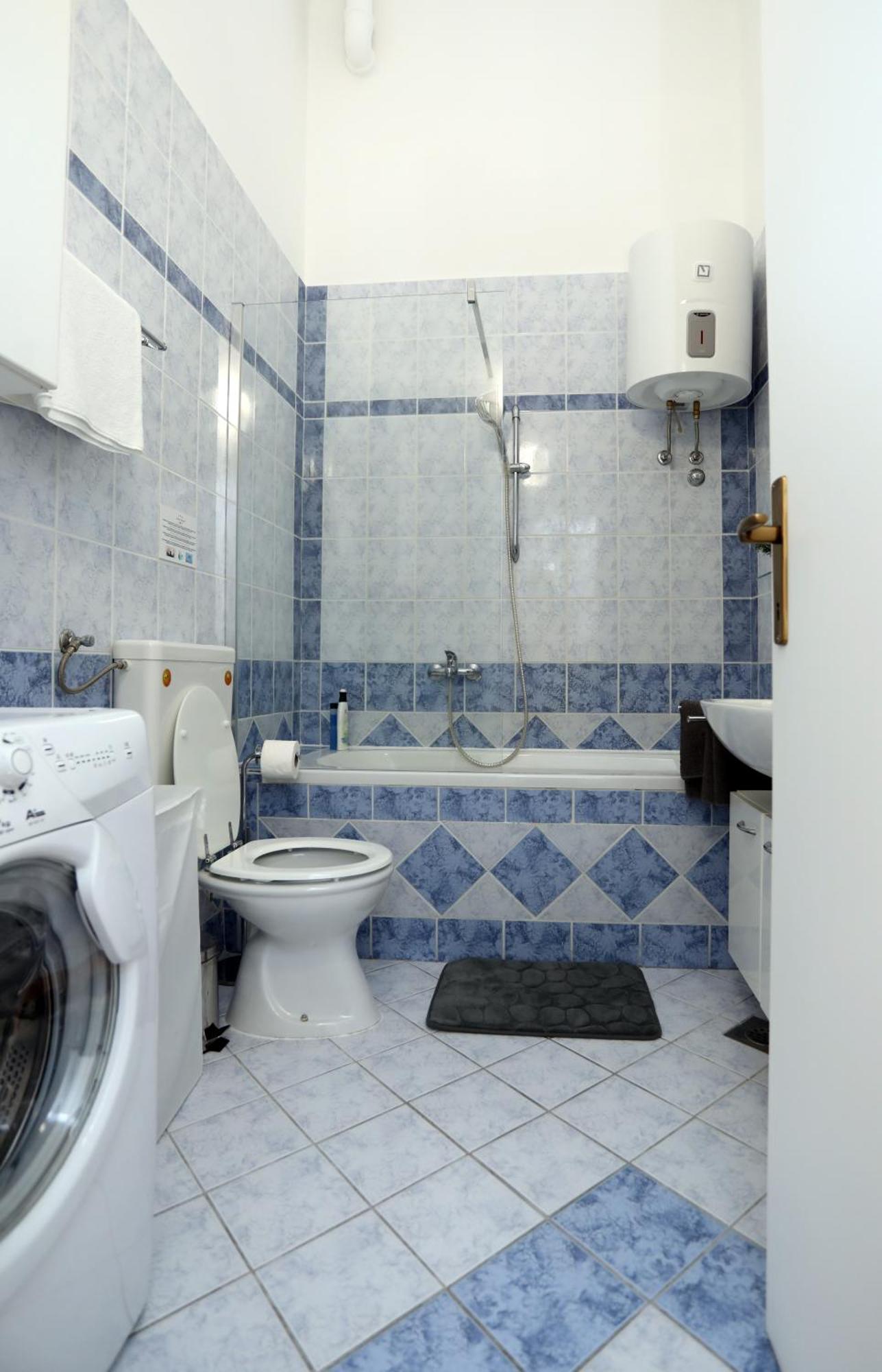 מדולין Apartment Loly מראה חיצוני תמונה